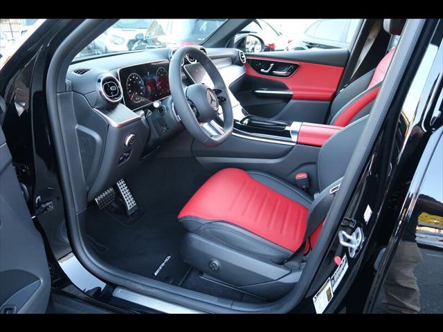 Photo of 2024 Black Mercedes-Benz GLC 300