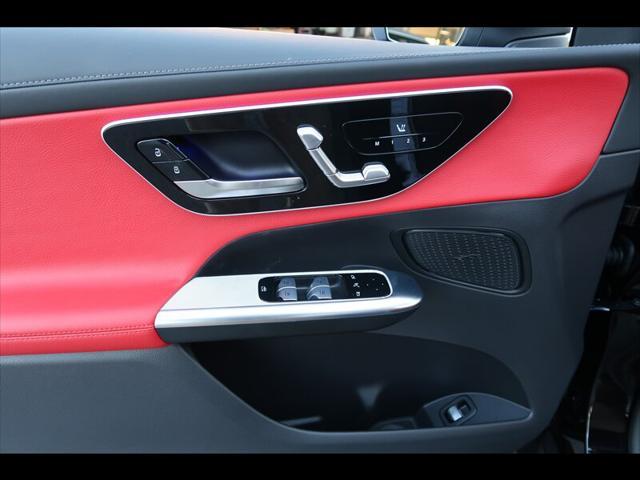 Photo of 2024 Black Mercedes-Benz GLC 300