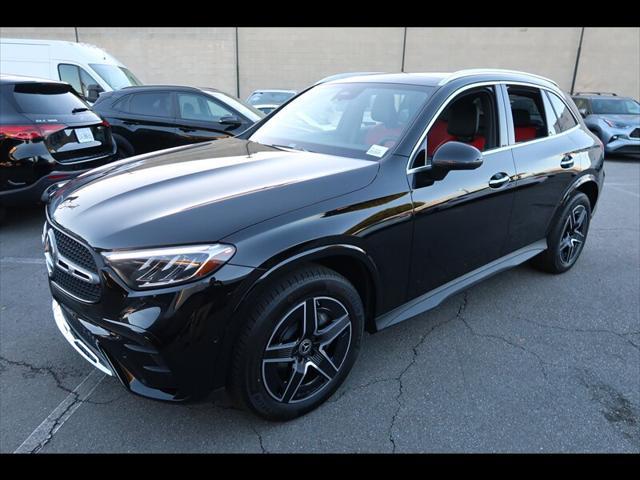 Photo of 2024 Black Mercedes-Benz GLC 300