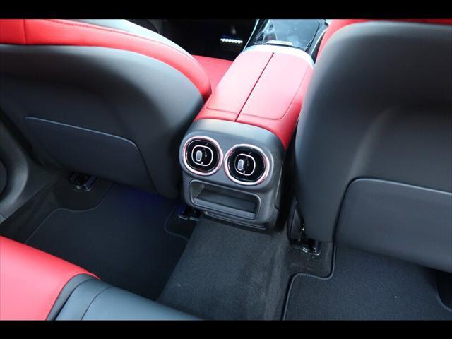 Photo of 2024 Black Mercedes-Benz GLC 300
