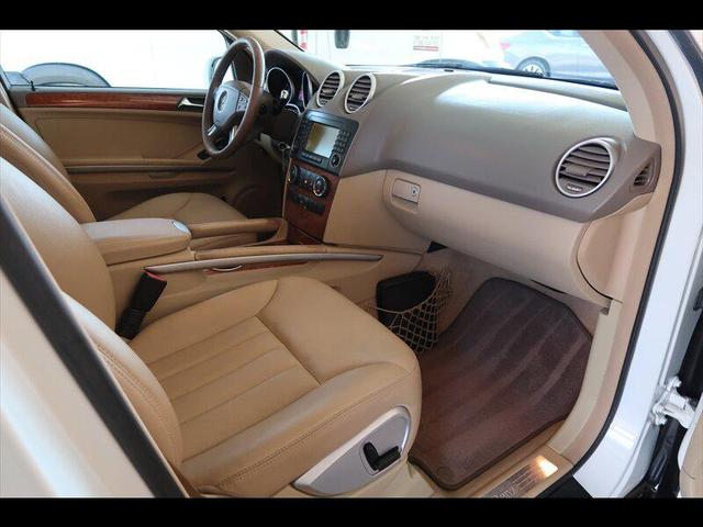 Photo of 2008 Arctic White Mercedes-Benz M-Class