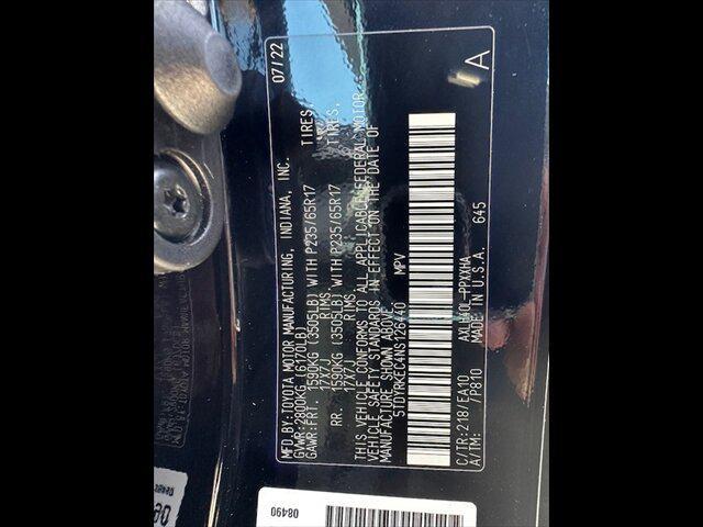 Photo of 2022 Midnight Black Metallic Toyota Sienna