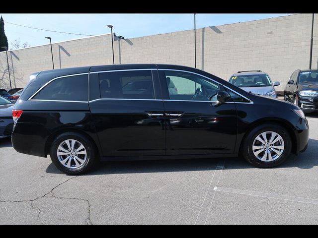 Photo of 2014 Crystal Black Pearl Honda Odyssey