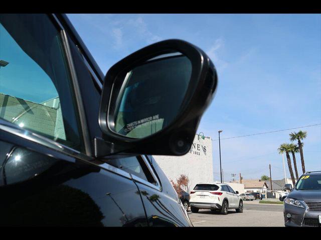 Photo of 2014 Crystal Black Pearl Honda Odyssey