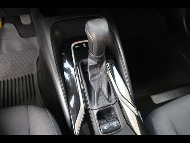 Photo of 2022 Classic Silver Metallic Toyota Corolla