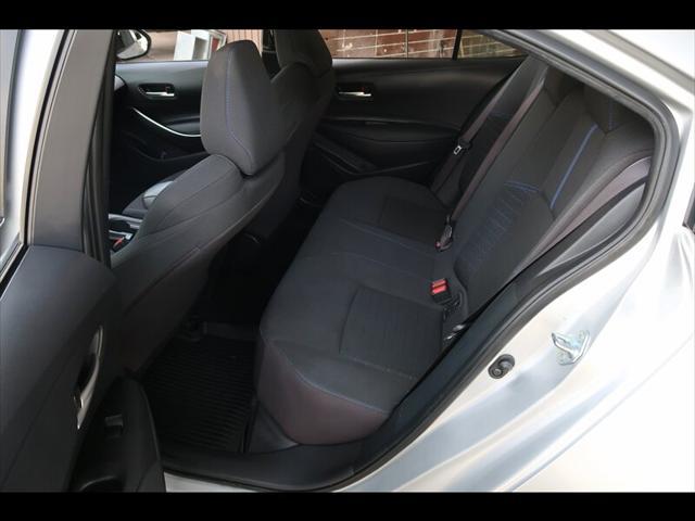 Photo of 2022 Classic Silver Metallic Toyota Corolla