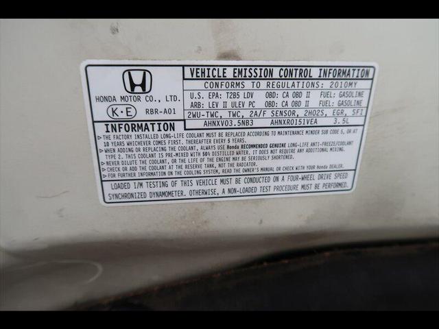 Photo of 2010 White Diamond Pearl Honda Accord Crosstour