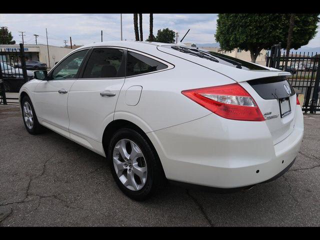 Photo of 2010 White Diamond Pearl Honda Accord Crosstour