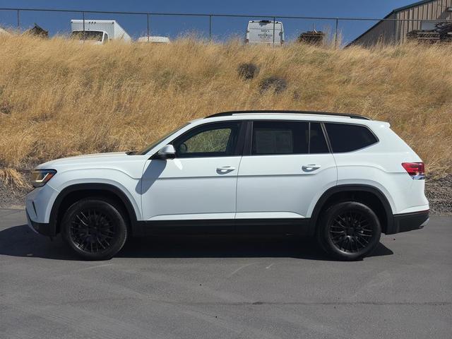 Photo of 2021 Pure White Volkswagen Atlas