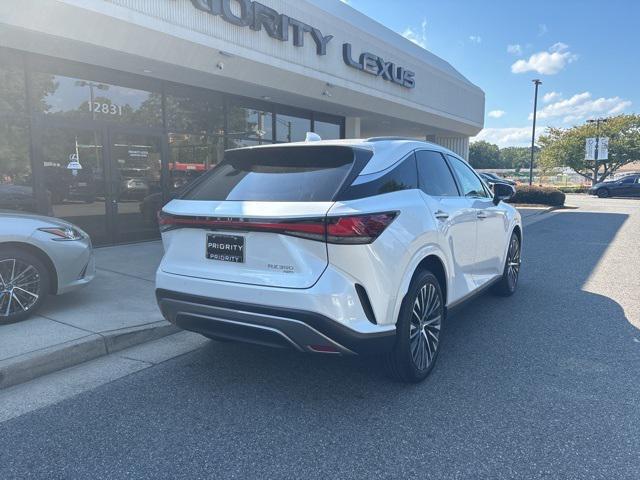 Photo of 2024 Eminent White Pearl Lexus RX 350