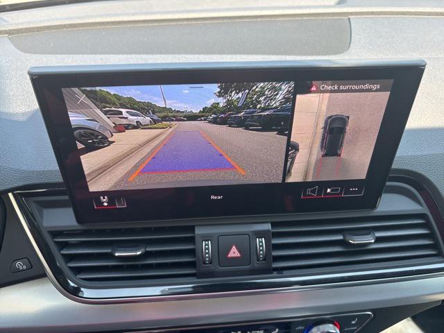 Photo of 2024 Gray Metallic Audi Q5