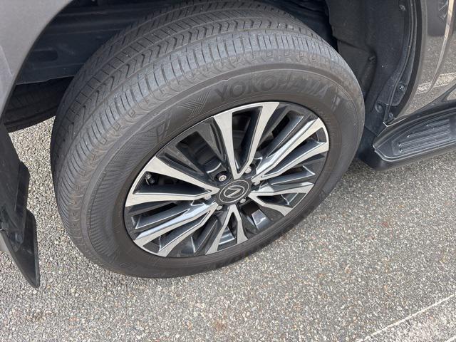 Photo of 2023 Manganese Luster Lexus LX 600