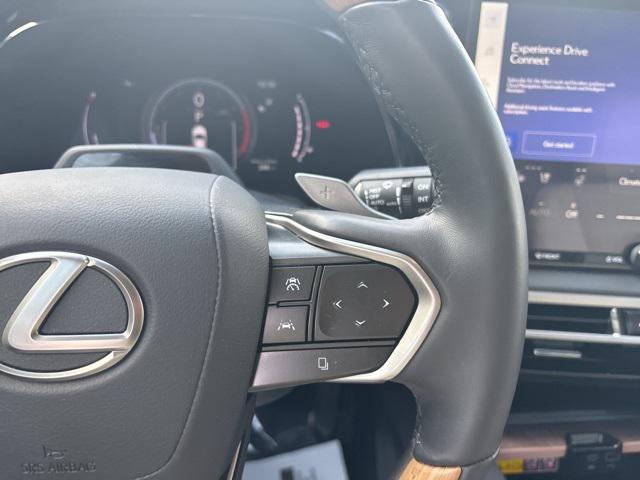 Photo of 2024 Eminent White Pearl Lexus RX 350