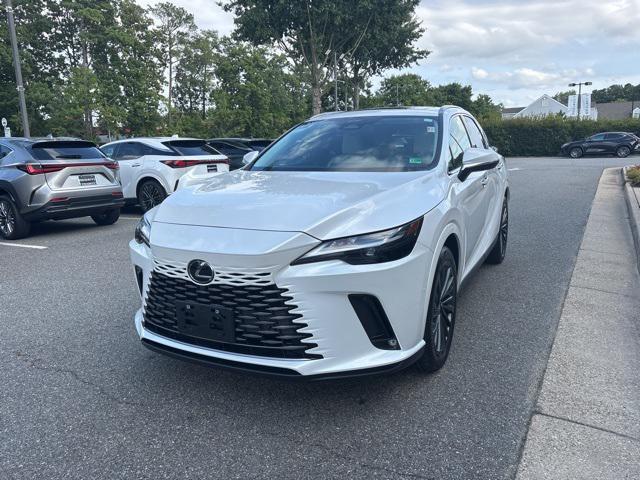 Photo of 2024 Eminent White Pearl Lexus RX 350