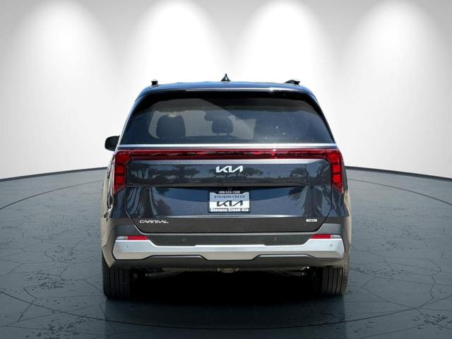 Photo of 2026 Metal Kia Carnival Hybrid