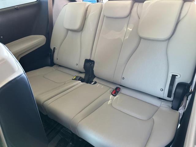 Photo of 2026 Metal Kia Carnival Hybrid
