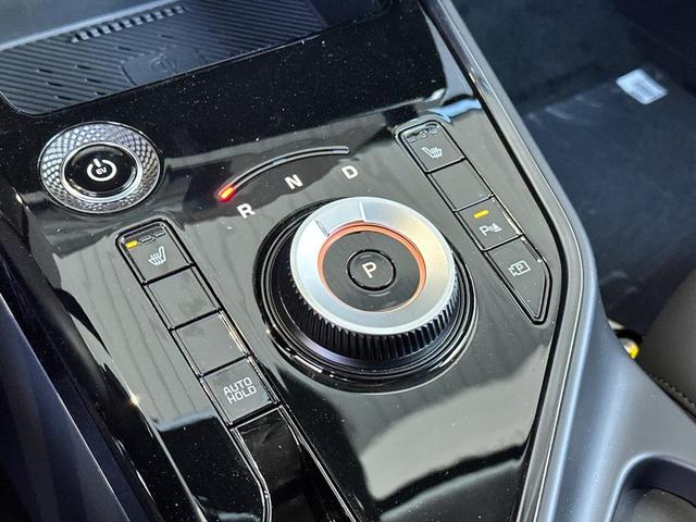 Photo of 2025 Aurora Black Pearl Kia Niro EV
