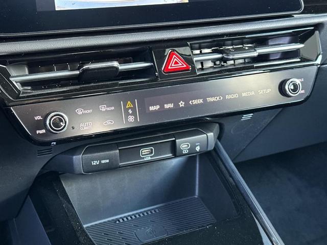 Photo of 2025 Aurora Black Pearl Kia Niro EV