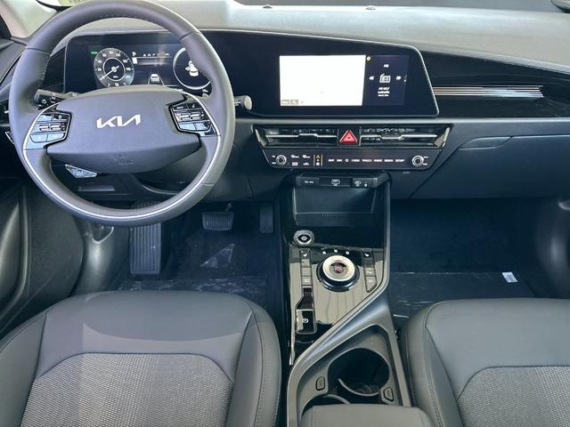 Photo of 2025 Aurora Black Pearl Kia Niro EV