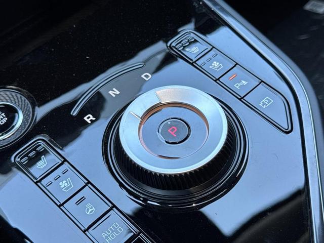 Photo of 2025 Gray Kia Niro Plug-In Hybrid