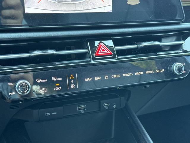 Photo of 2025 Gray Kia Niro Plug-In Hybrid