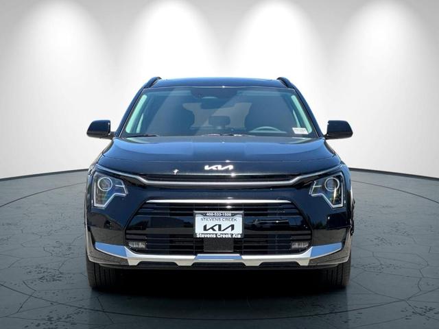 Photo of 2025 Aurora Black Pearl Kia Niro
