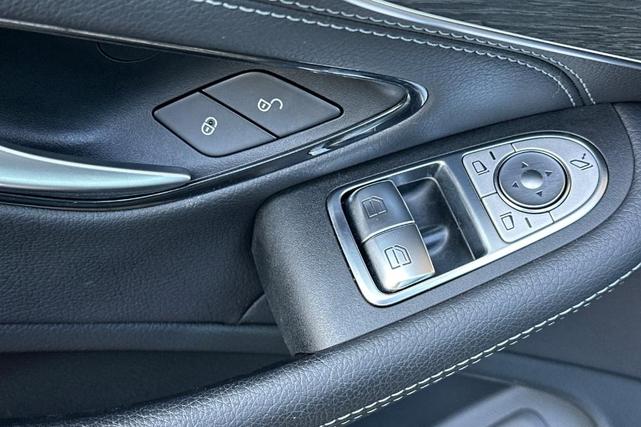 Photo of 2023 Black Mercedes-Benz C-Class