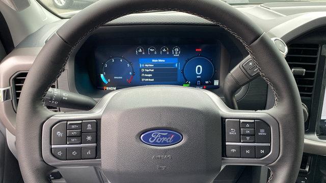 Photo of 2025 White Metallic Ford F-150