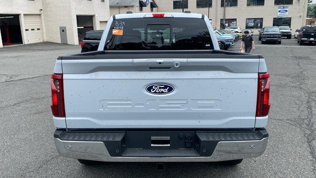 Photo of 2025 White Metallic Ford F-150