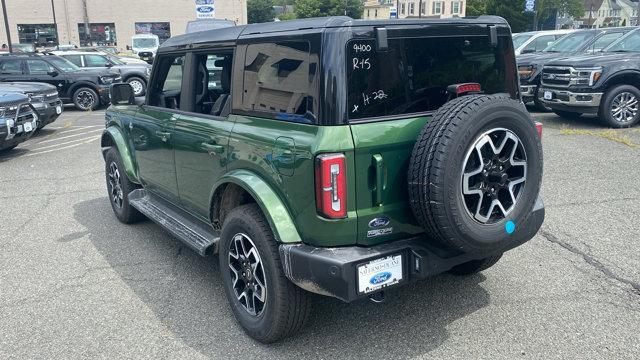 Photo of 2025 Eruption Green Metallic Ford Bronco