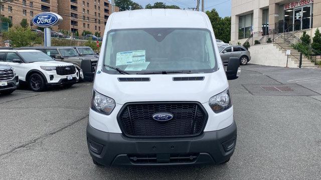 Photo of 2025 Oxford White Ford Transit-250
