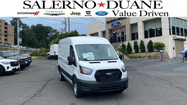 Photo of 2025 Oxford White Ford Transit-250