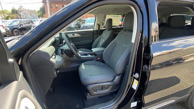 Photo of 2025 Agate Black Metallic Ford Explorer