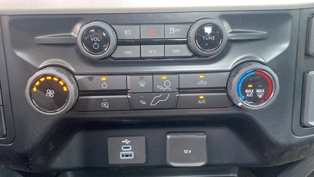 Photo of 2025 Oxford White Ford F-350