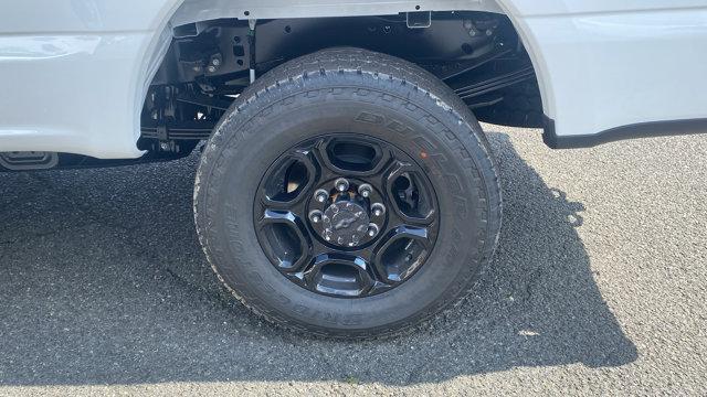 Photo of 2025 Oxford White Ford F-350
