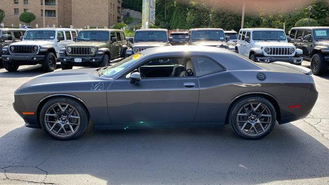Photo of 2017 Granite Pearlcoat Dodge Challenger