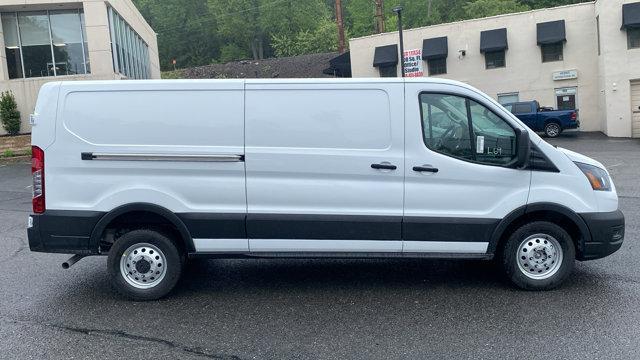Photo of 2025 Oxford White Ford Transit-150