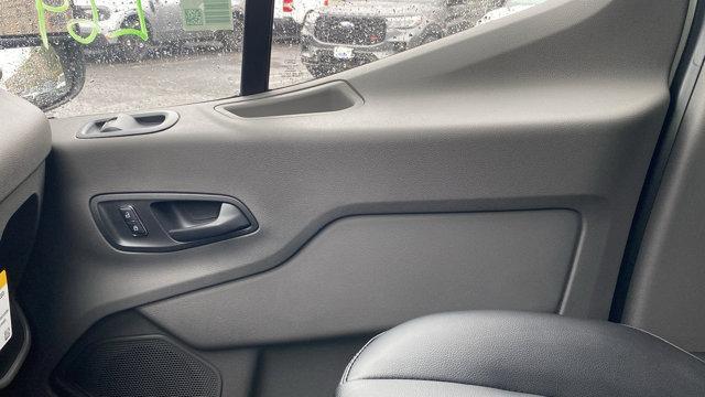 Photo of 2025 Oxford White Ford Transit-150
