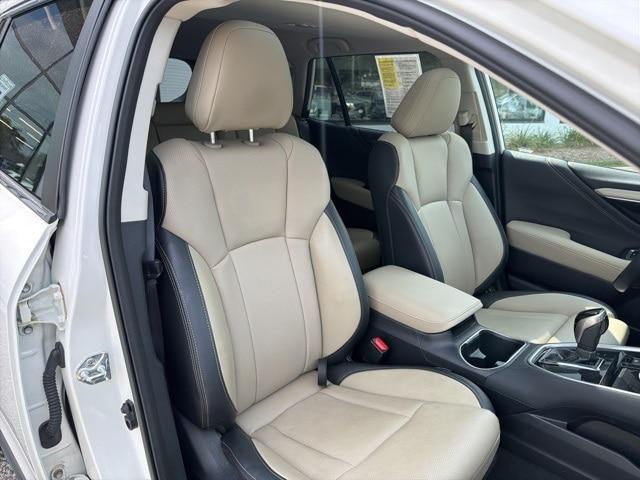 Photo of 2024 Crystal White Pearl Subaru Outback