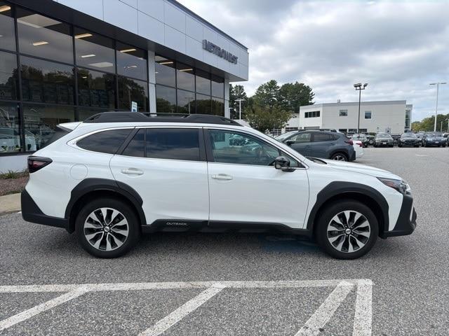 Photo of 2024 Crystal White Pearl Subaru Outback
