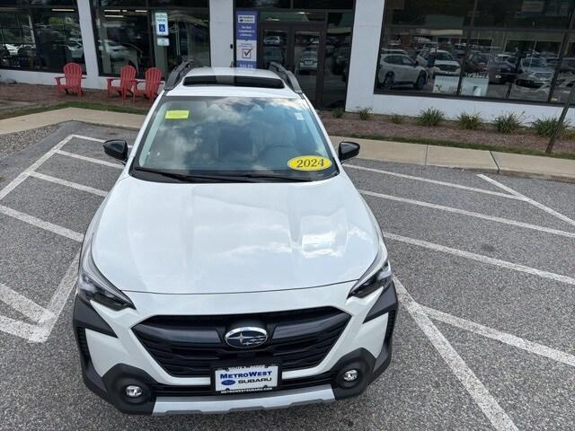 Photo of 2024 Crystal White Pearl Subaru Outback