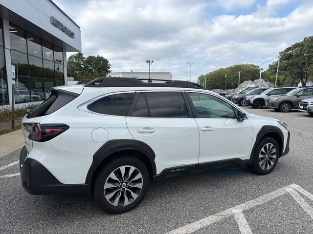 Photo of 2024 Crystal White Pearl Subaru Outback