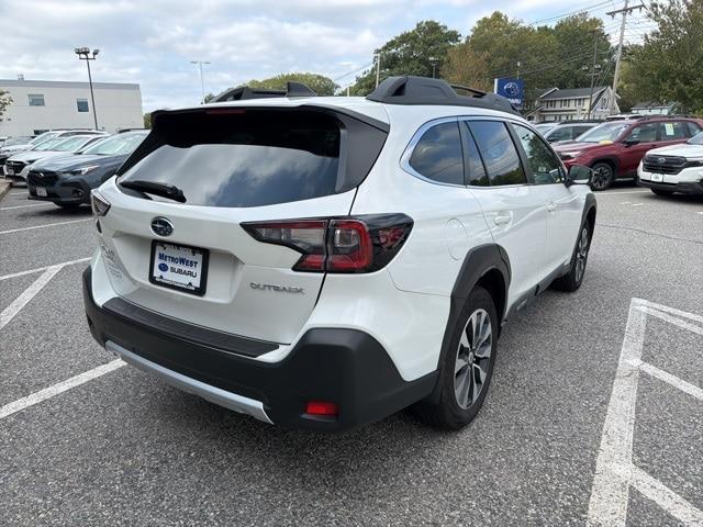Photo of 2024 Crystal White Pearl Subaru Outback