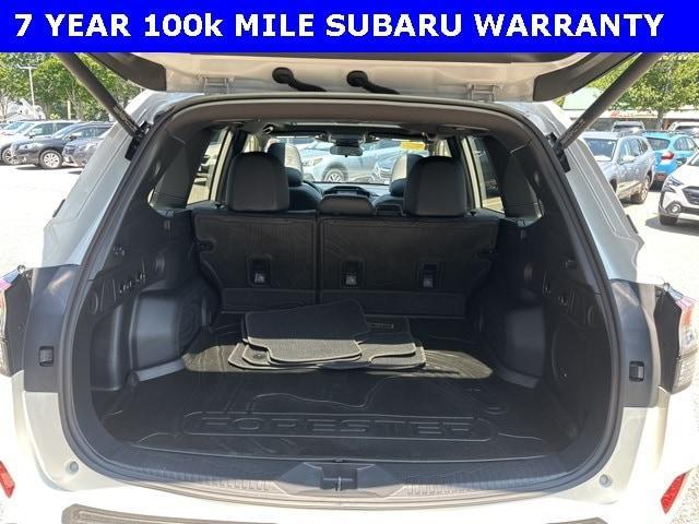 Photo of 2025 Crystal White Pearl Subaru Forester
