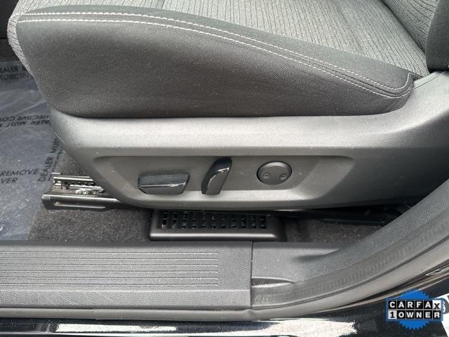 Photo of 2022 Black Nissan Rogue