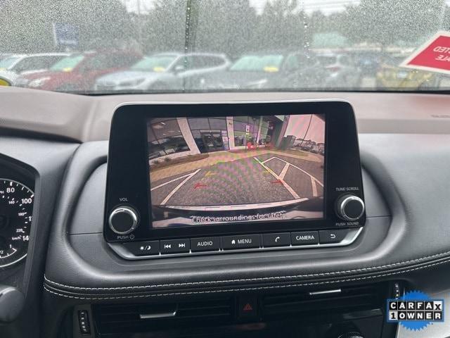 Photo of 2022 Black Nissan Rogue