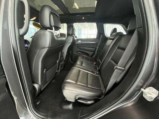 Photo of 2020 Granite Crystal Metallic Clearcoat Jeep Grand Cherokee