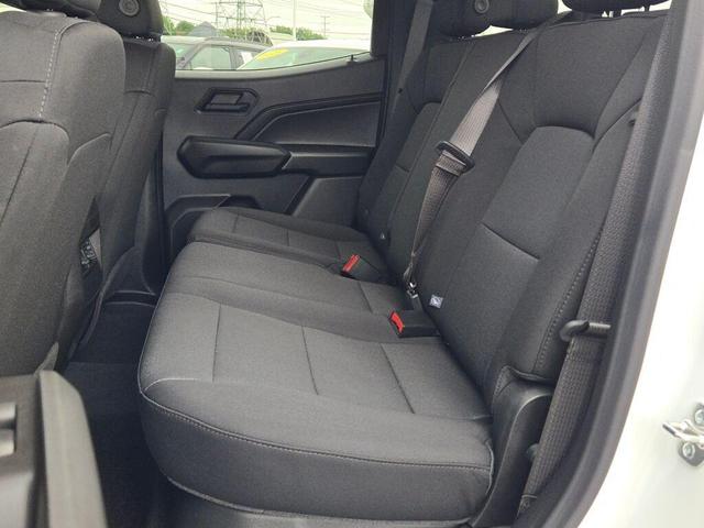Photo of 2025 Summit White Chevrolet Colorado