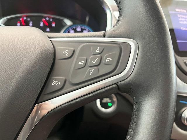 Photo of 2022 Iridescent Pearl Tricoat Chevrolet Equinox