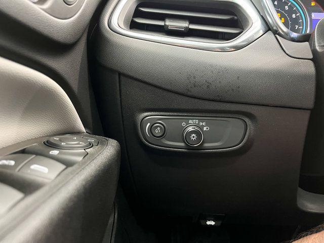 Photo of 2022 Iridescent Pearl Tricoat Chevrolet Equinox